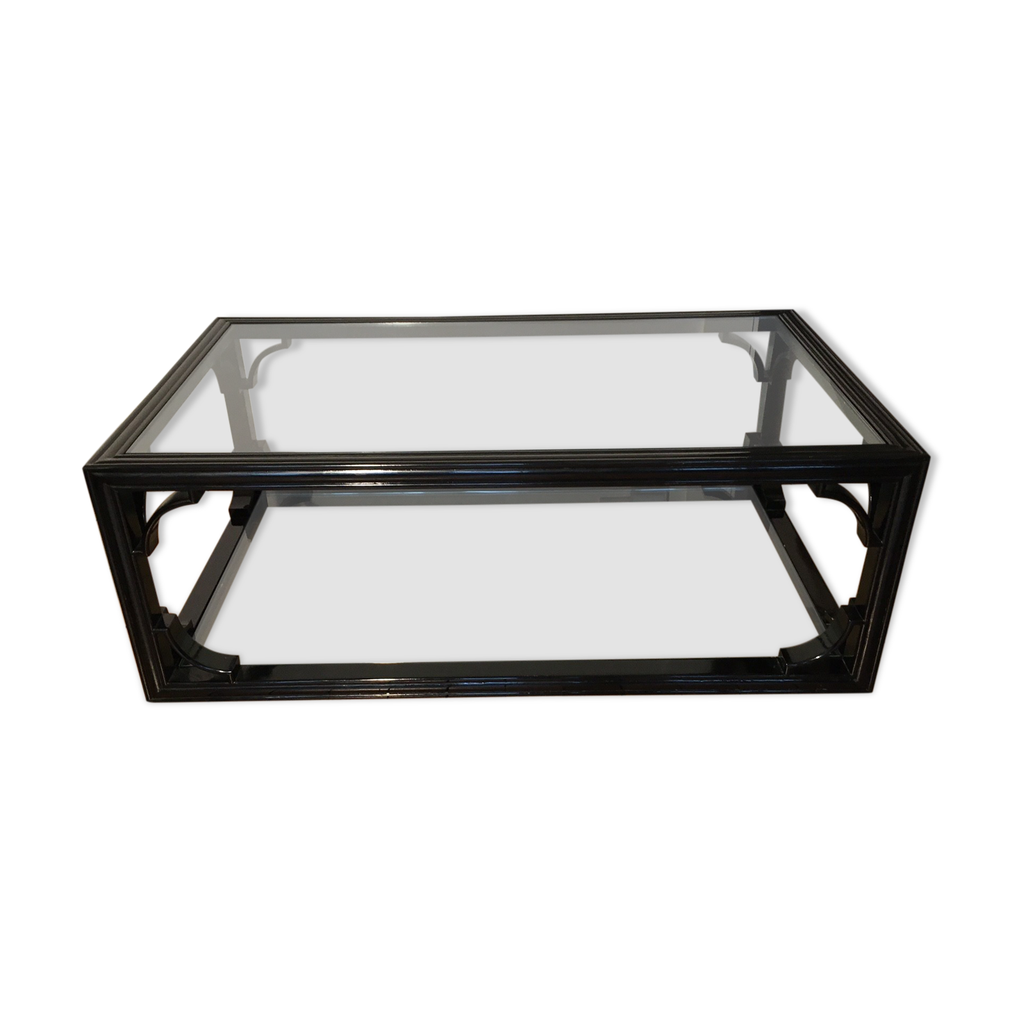 Table basse moderne d'inspiration industrielle