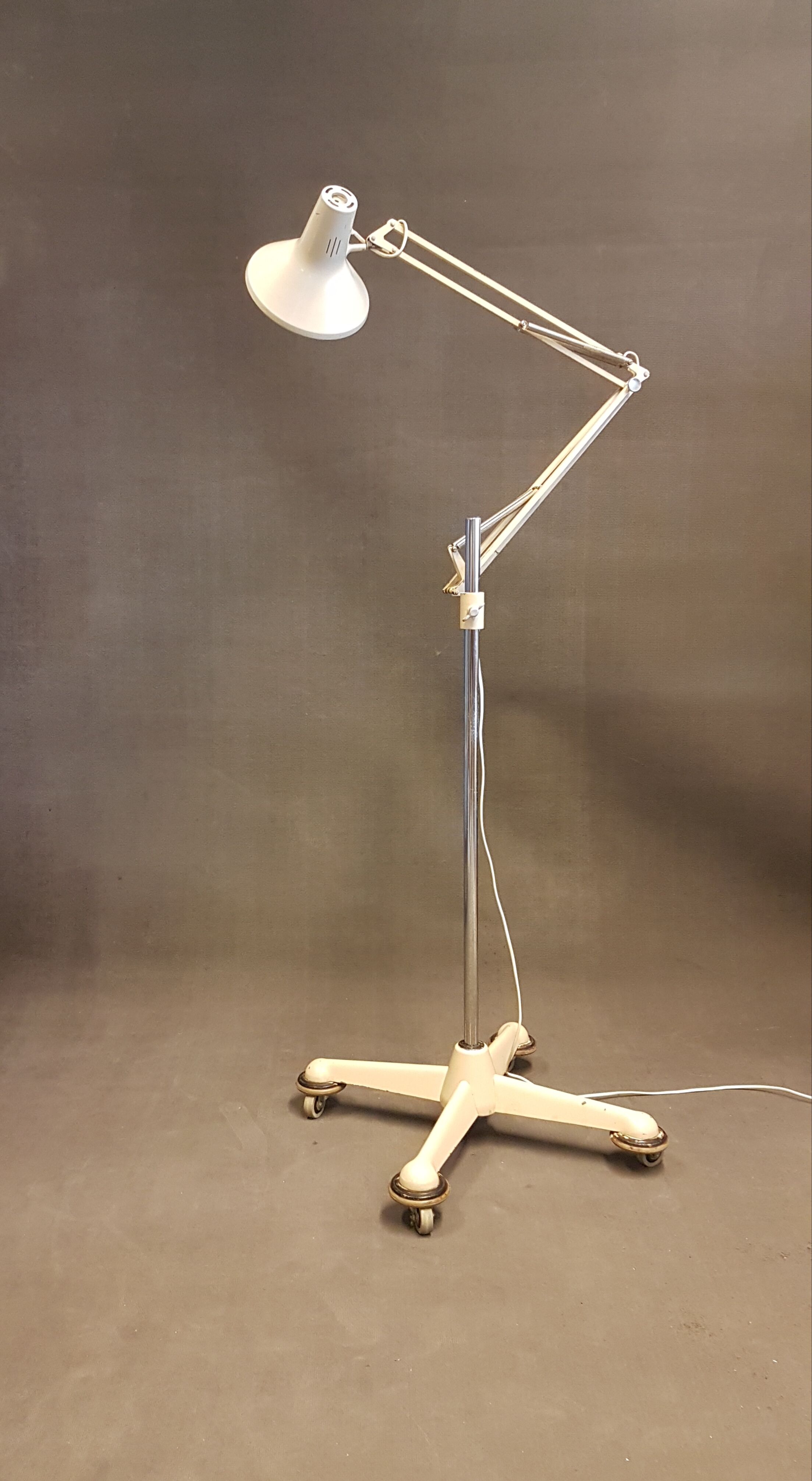 Luxo architect floor lamp on wheels, 1960s
