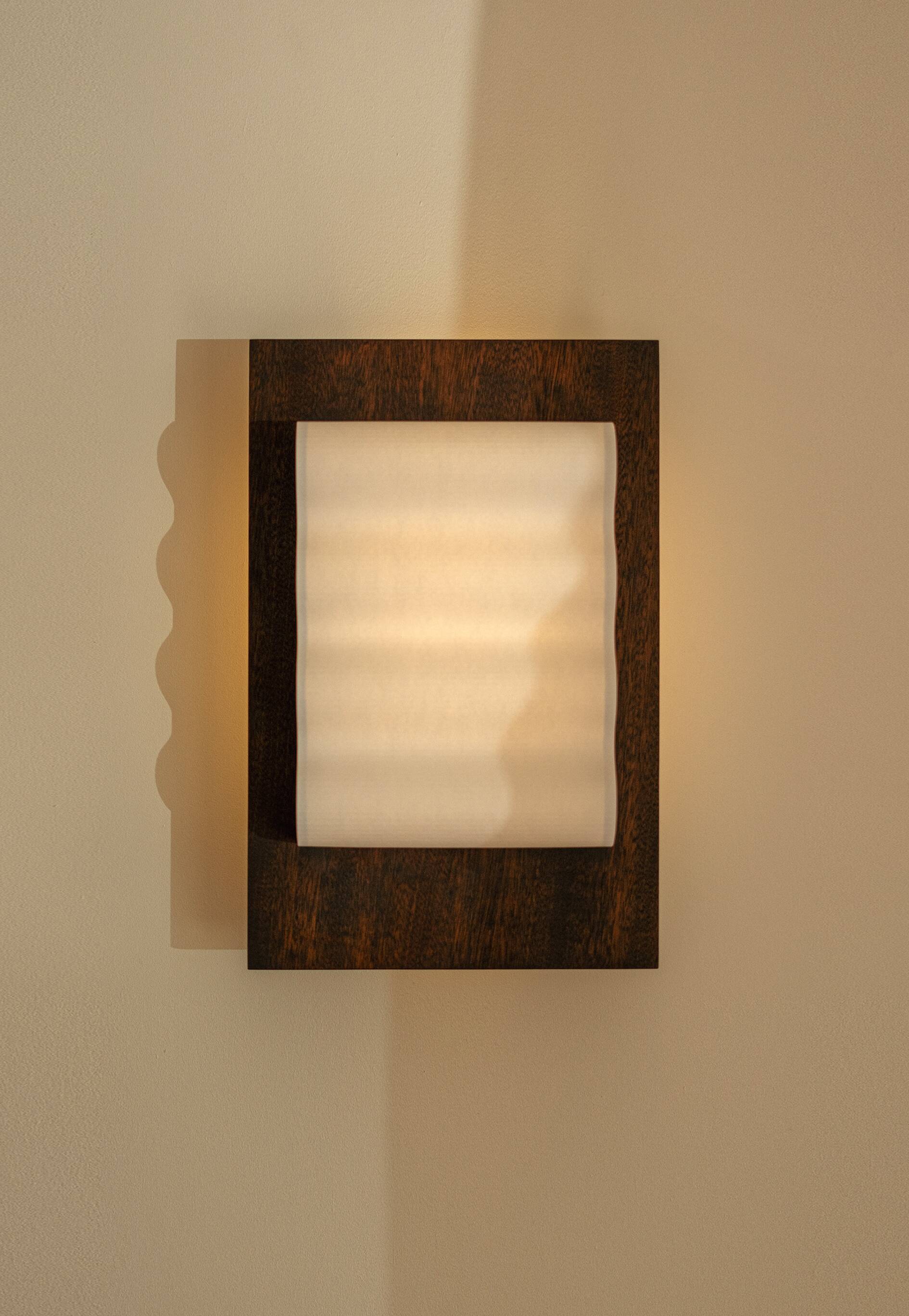 Frame Wood M wall light
