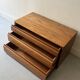 Commode 3 tiroirs en bois d'orme massif, maison Regain