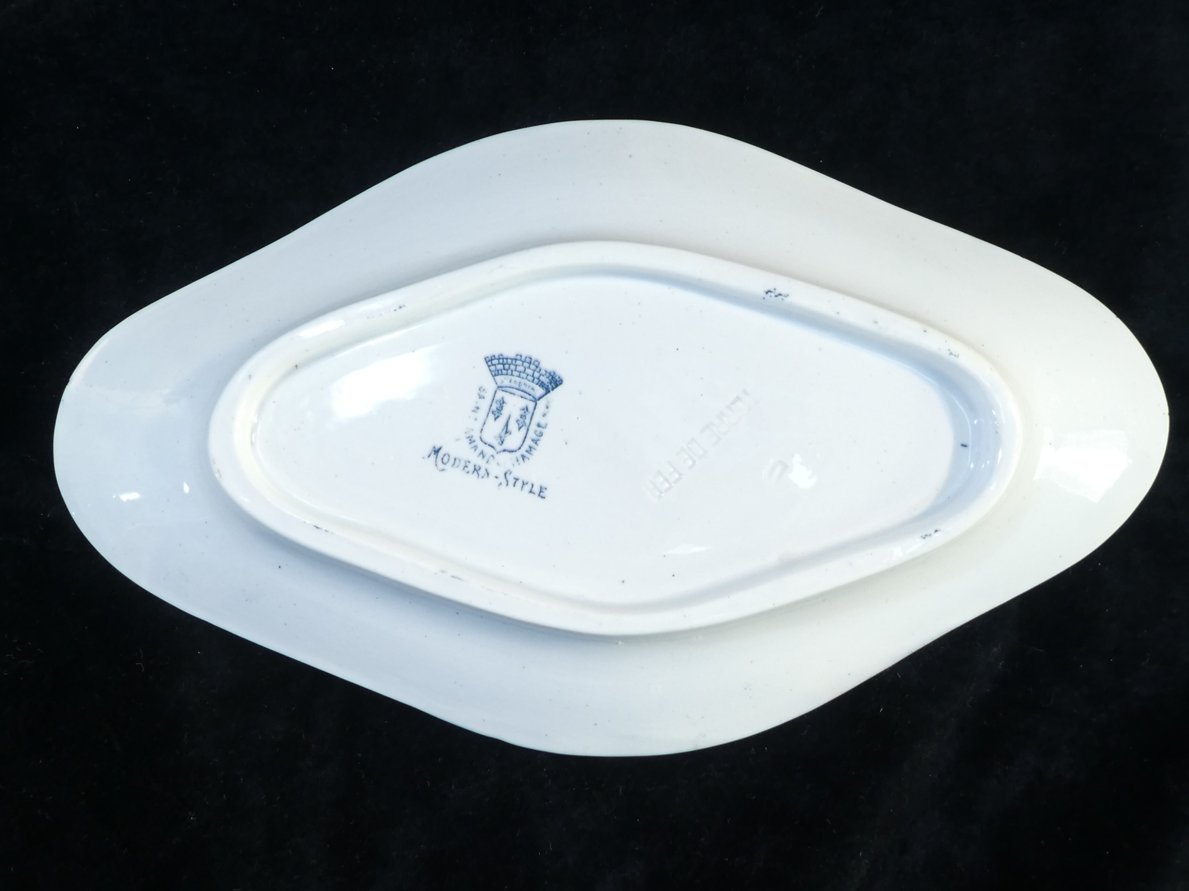 Ravier en faience de st amand hamage terre de fer