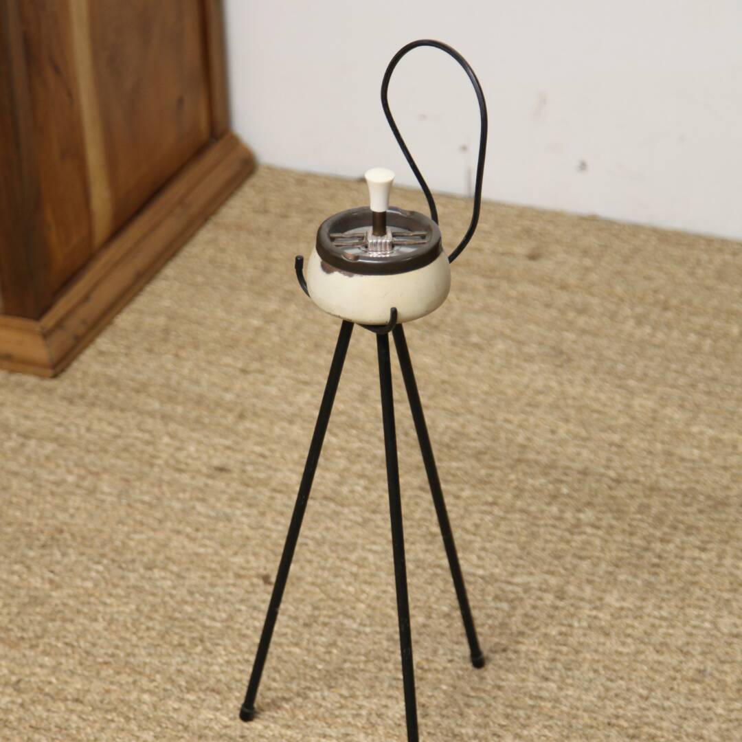 Ashtray on foot - 1970s