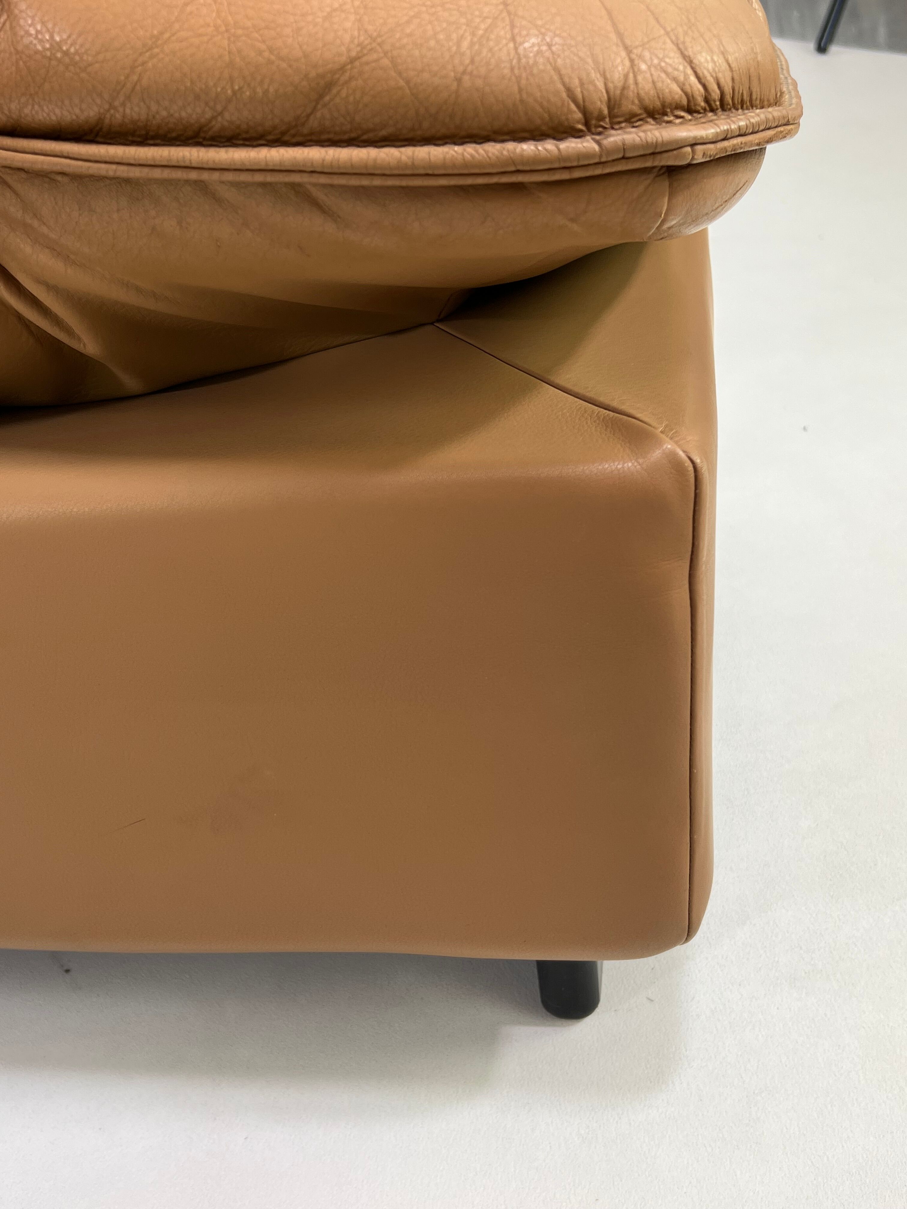 Ottoman leather DS 49 years 80 by De Sede