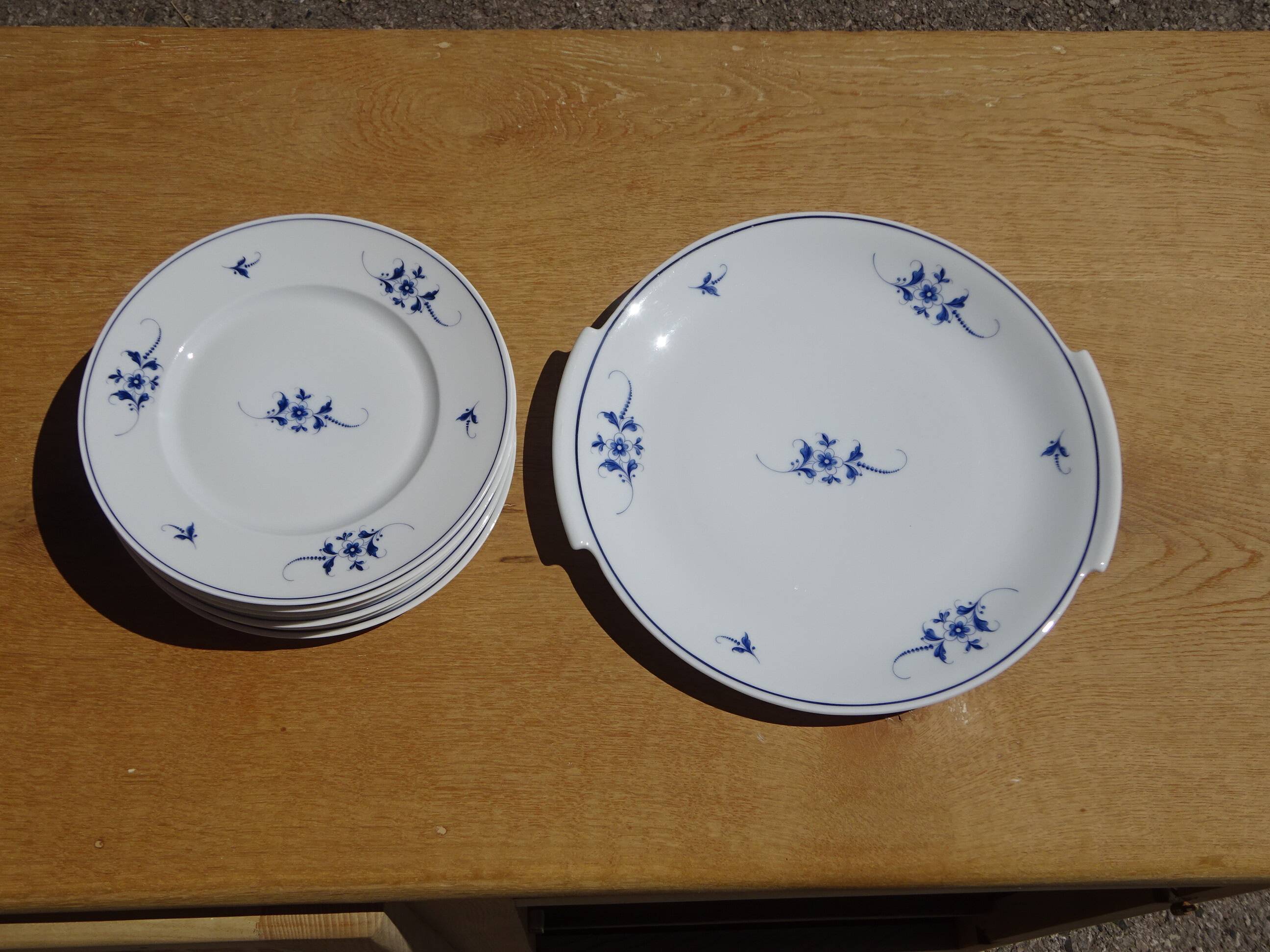 Dessert service, 13 pieces in Limoges porcelain, Bernardaud