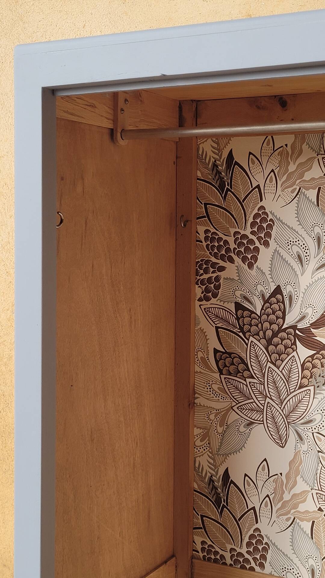 Parisian wardrobe - renovated
