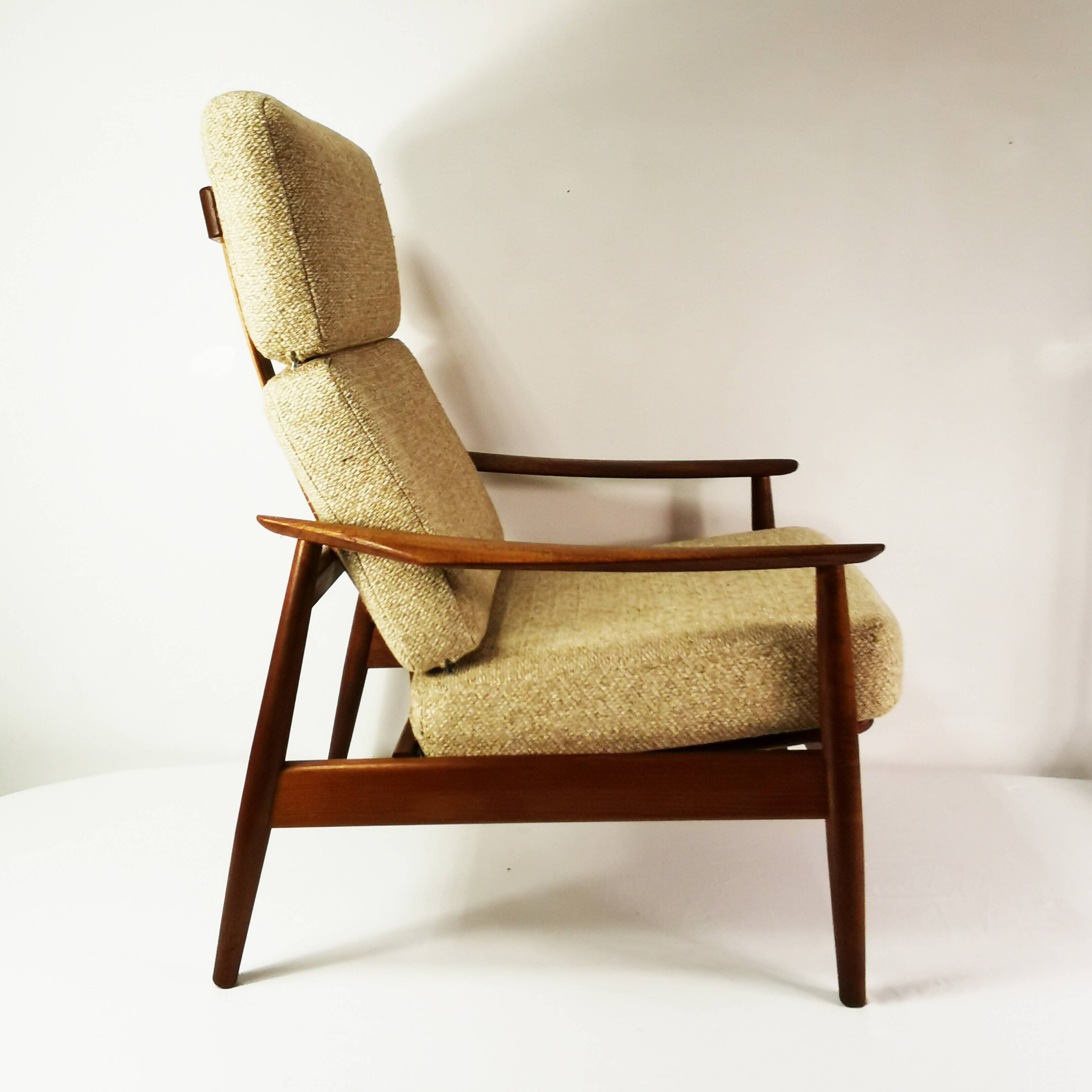 Modernist designer armchair, Cado, designed by Arne Vodder, Denmark, 1960s.