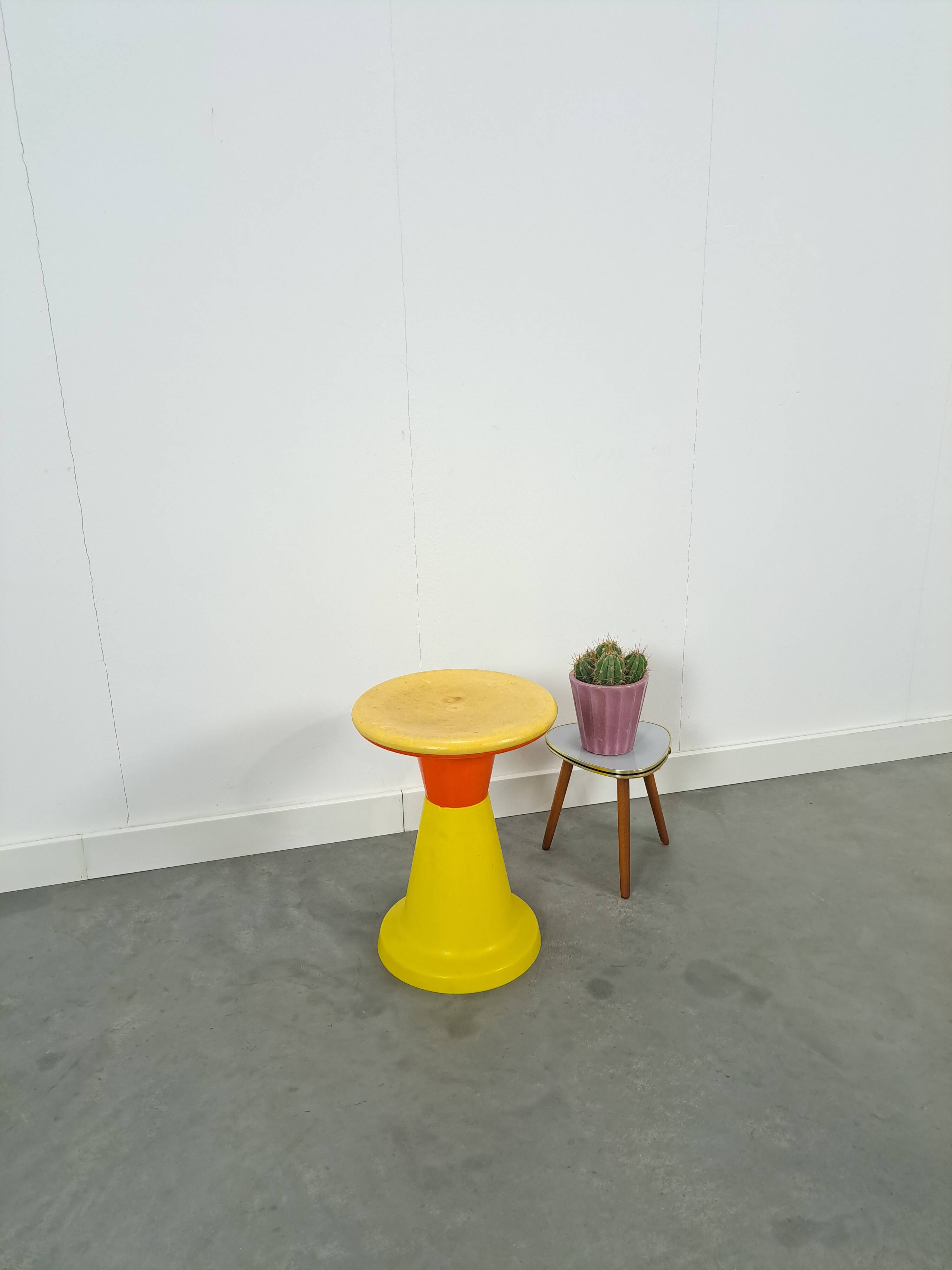 Tabouret en plastique de Suède Pat Pend vintage