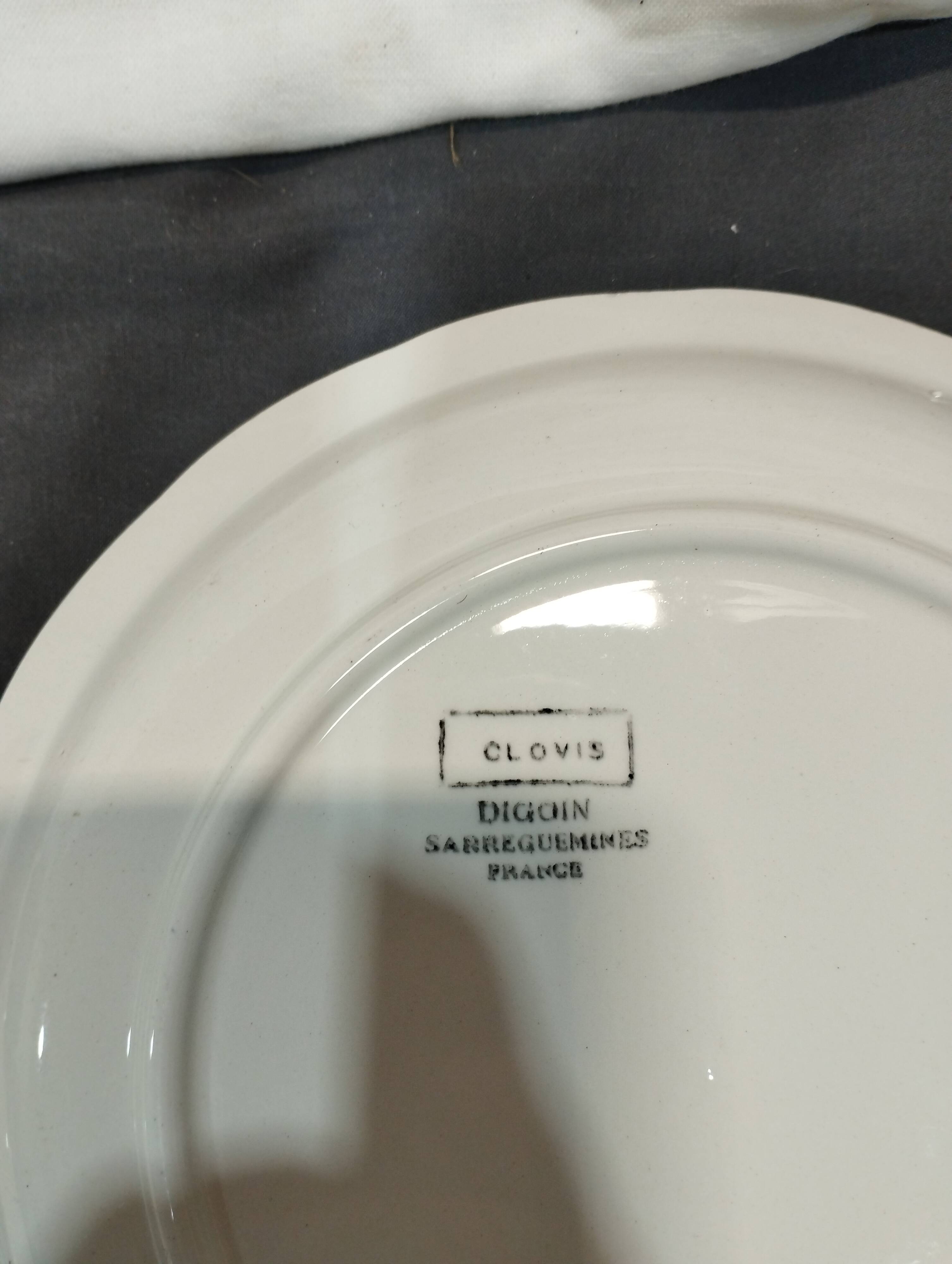 lot of 5 old Digoin Sarreguemines Clovis dessert plates gray floral decor