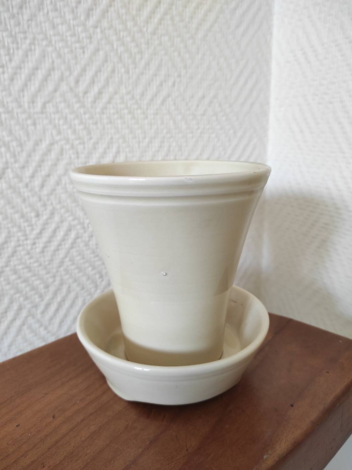 Ceramic pot signed Sandra Rich