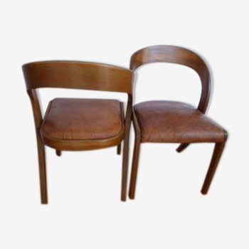 Sitting vintage leather chairs