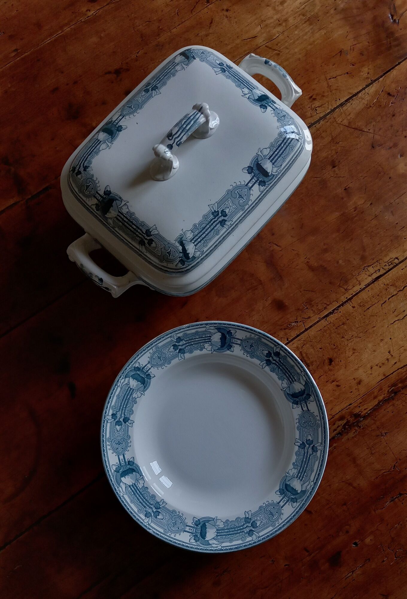 6 old hollow earthenware plates Terre de Fer Massena Creil Montereau (ø 25 cm)