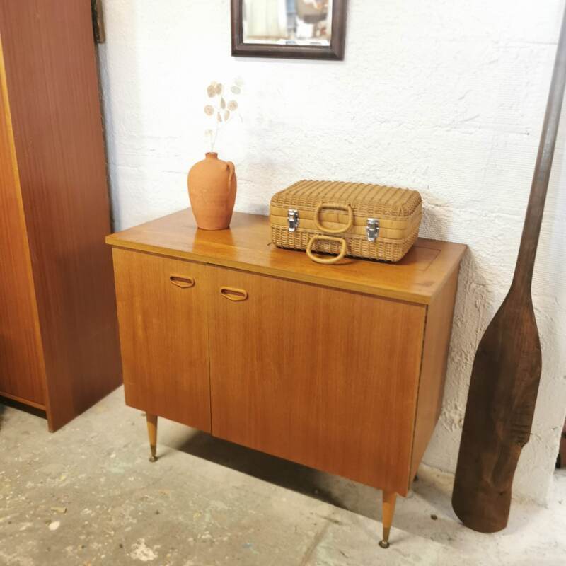 Buffet meuble machine à coudre