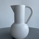 Ceramic carafe Strøm, handmade