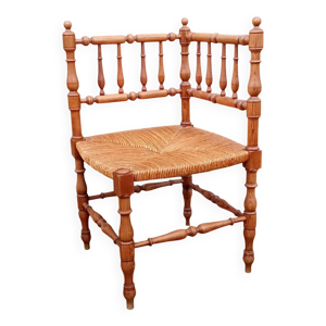 Ancien fauteuil chaise - angle