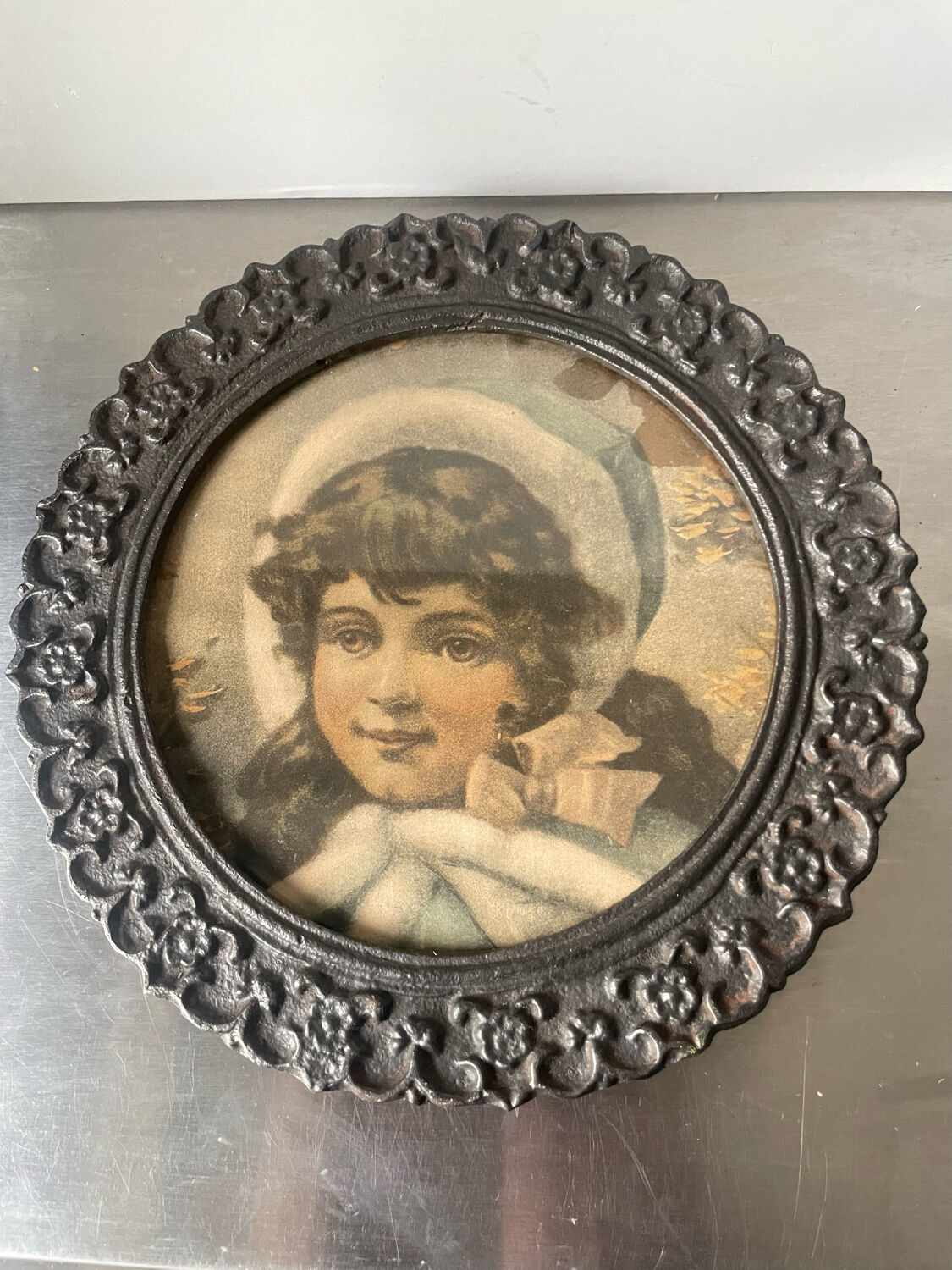 Metal cast iron picture frame