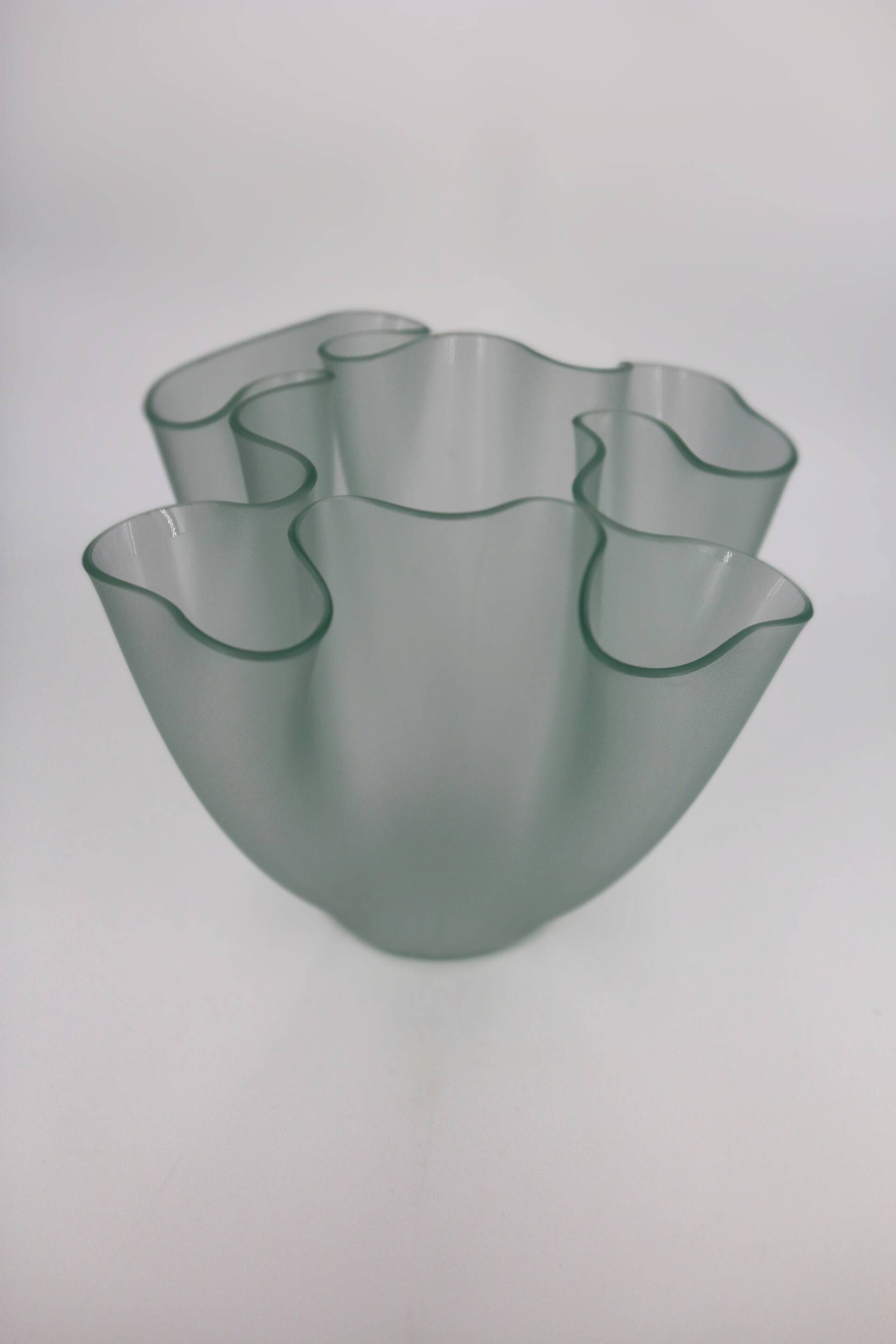 Glass Vase, "Cartoccio" model by Pietro Chiesa for Fontana Arte