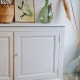 Vintage Parisian buffet-minded countertop