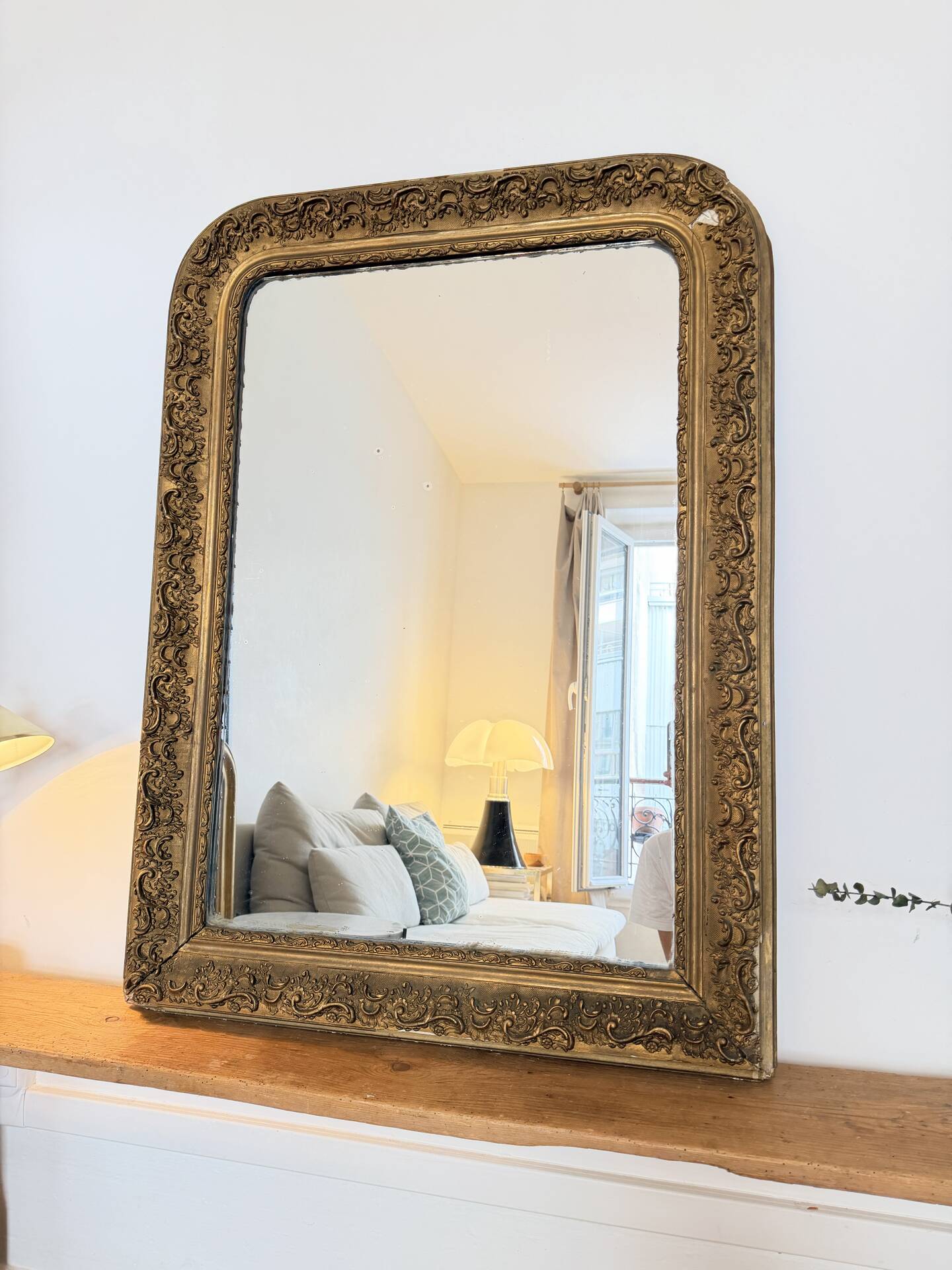 Large gilded sculpted Louis-Philippe mirror, mercury 104x77cm