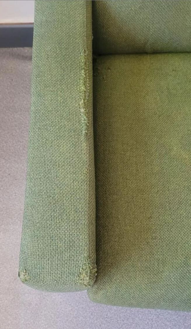 Fauteuil vintage style scandinave tissu vert