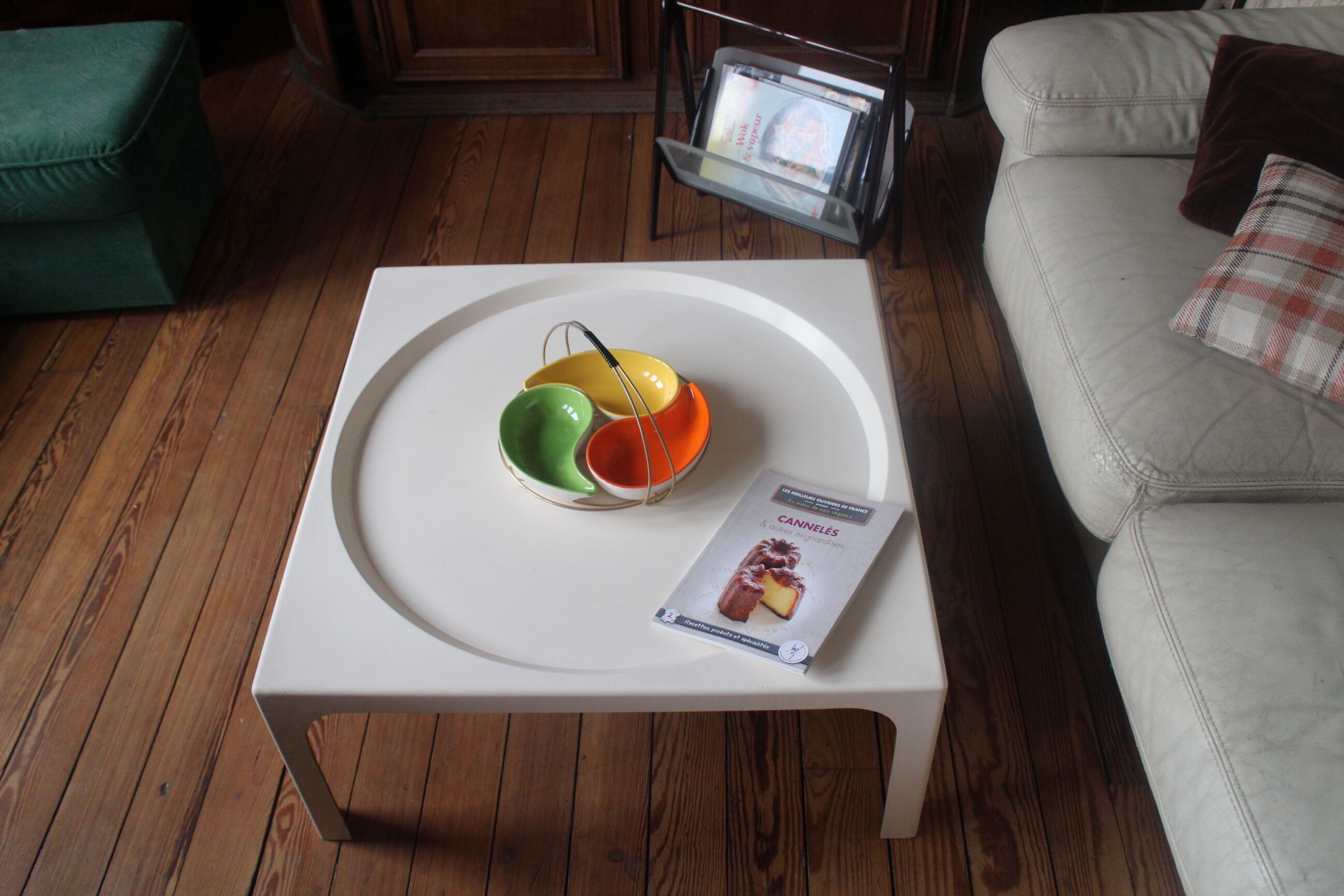 Fiberglass space age coffee table 1970