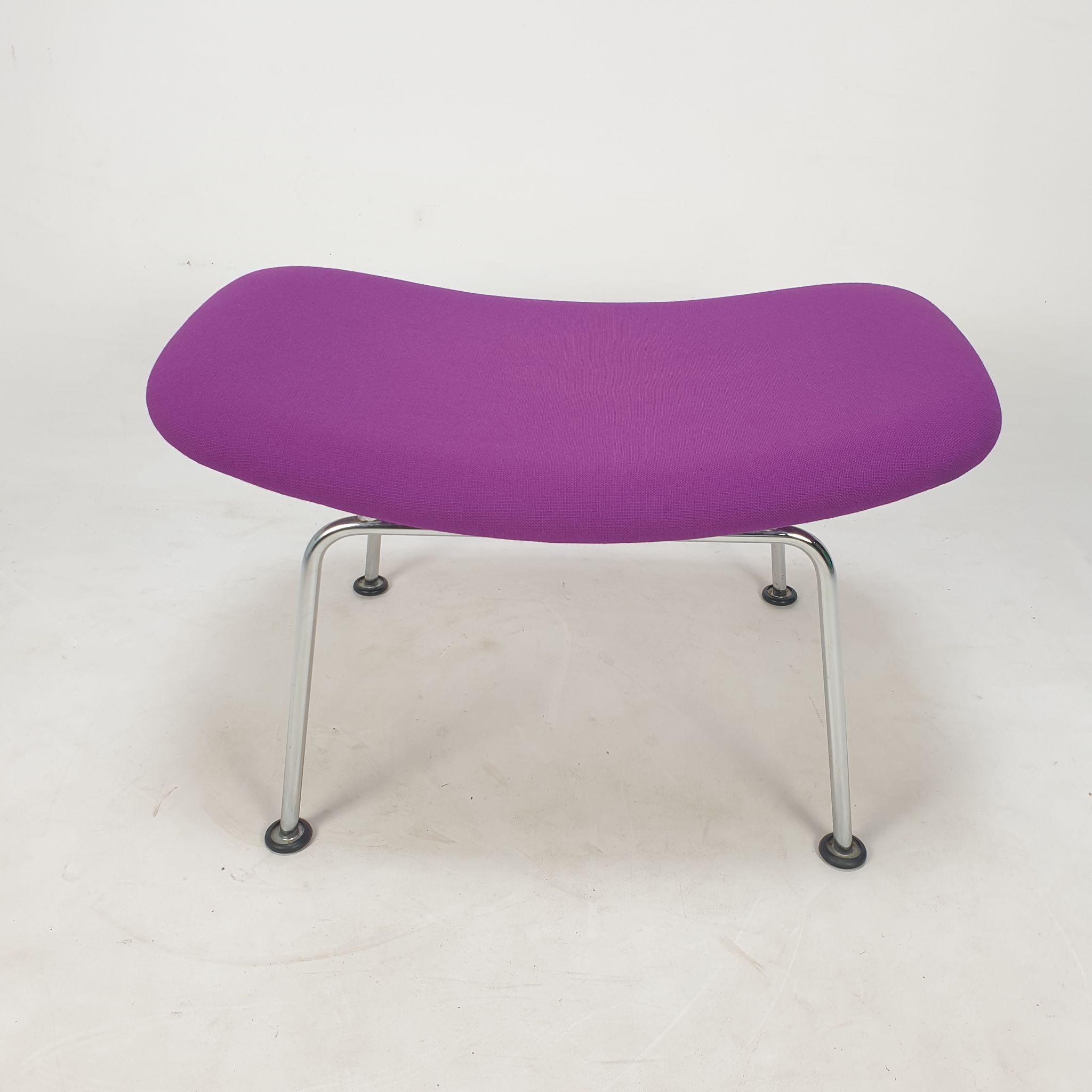 Oyster Chair and Ottoman by Pierre Paulin for Artifort, 1980s