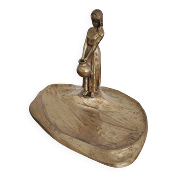 Bronze figurine by Peter Tereszczuk.