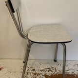 Chaise en formica blanc et noir