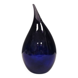 Handmade/mouth blown drop vase, Finland or Sweden 1970s
