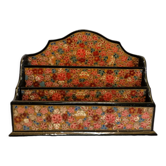 Ancien porte lettre floral