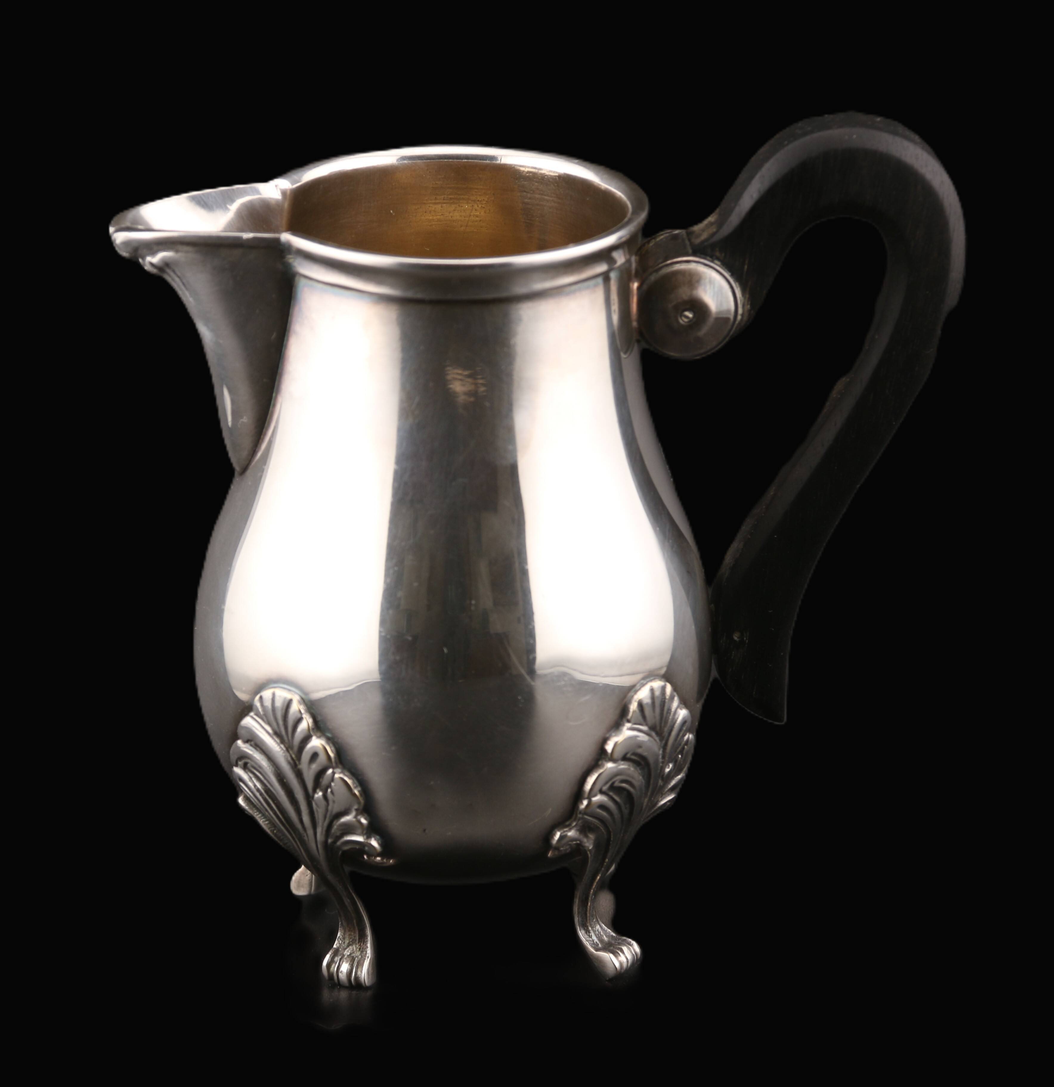 Pot à lait Quadripode Vintage en Métal Argenté, Poinçon J. NOE