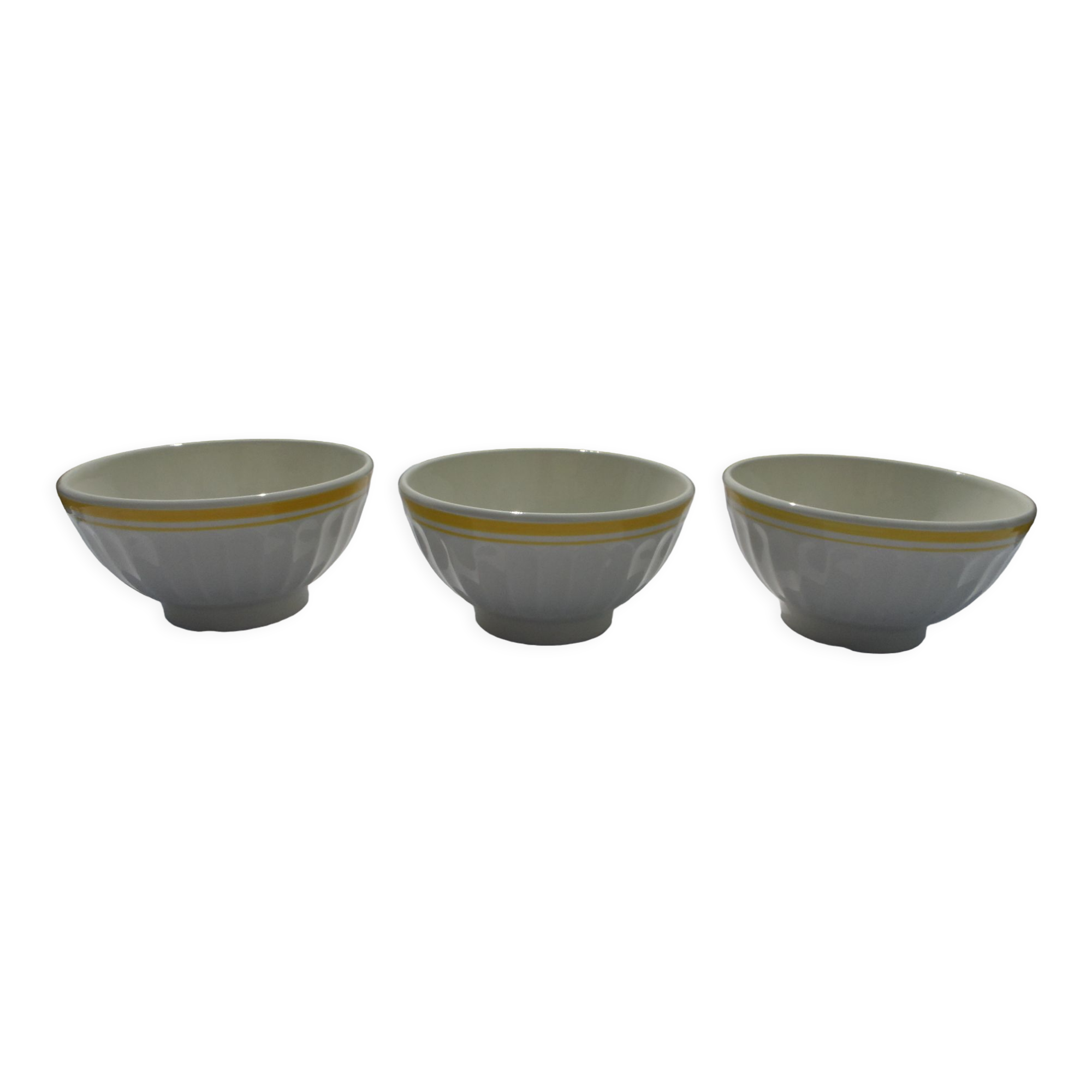 3 bowls faience yellow edging
