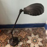 Shell desk lamp