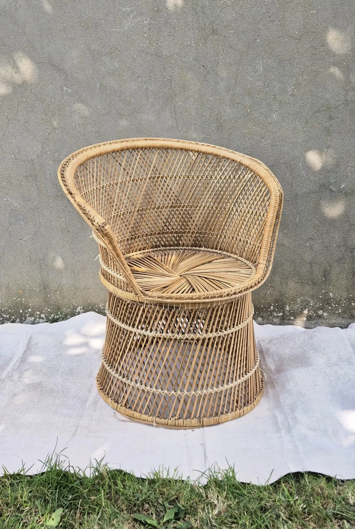 Vintage woven rattan/basket barrel chair