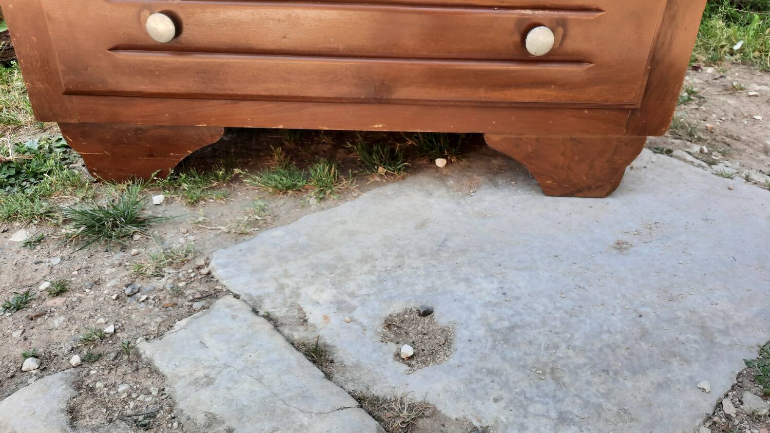 Vintage chest of drawers
