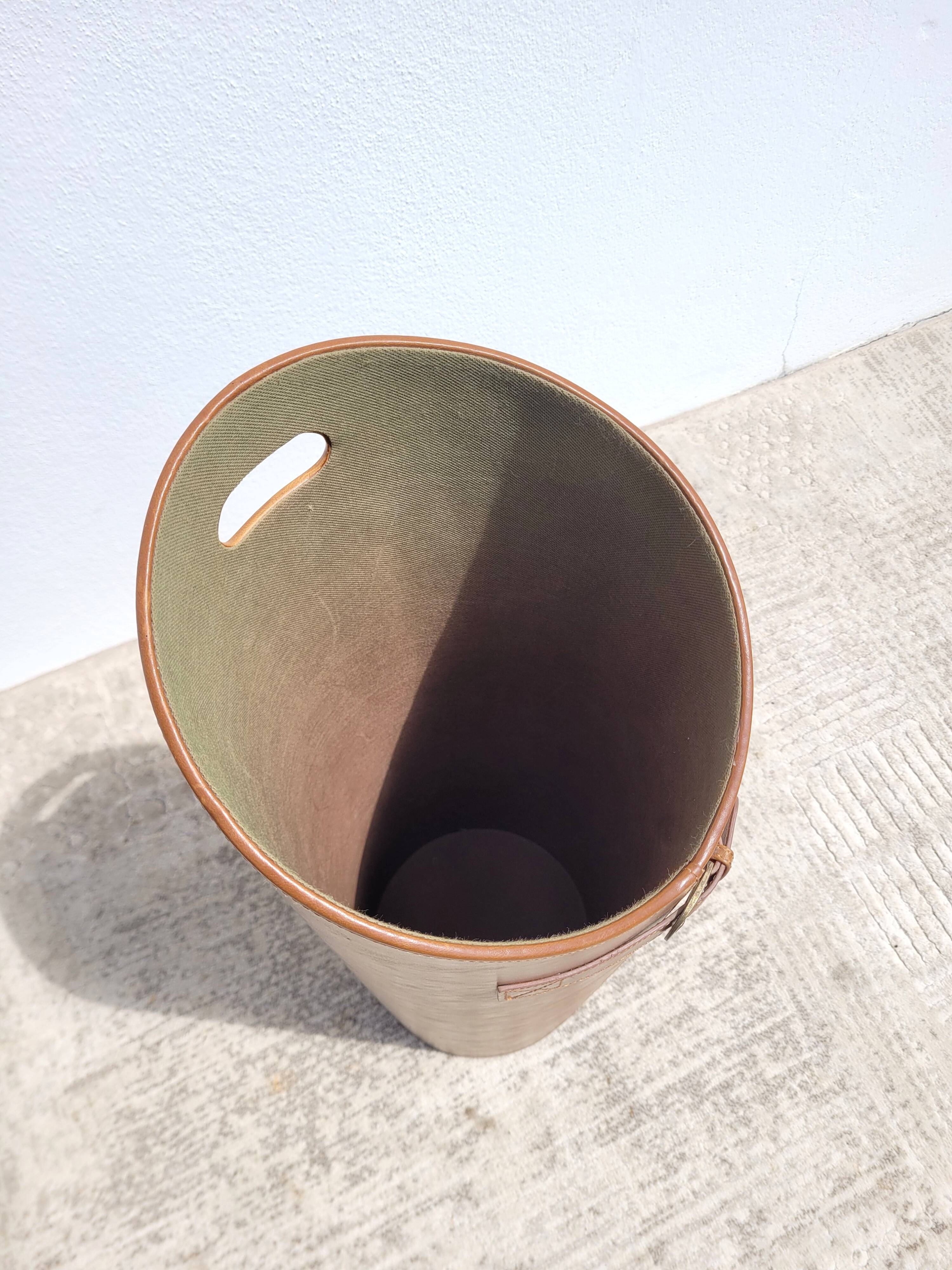 Leather umbrella holder