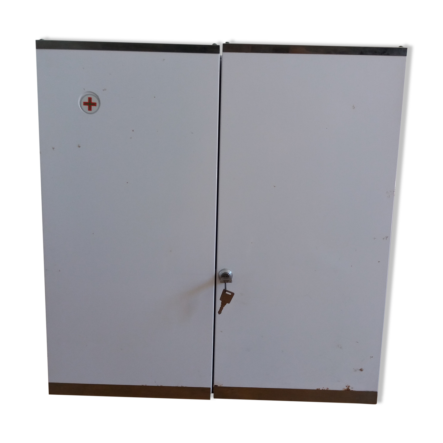 Armoire à pharmacie en métal laqué blanc
