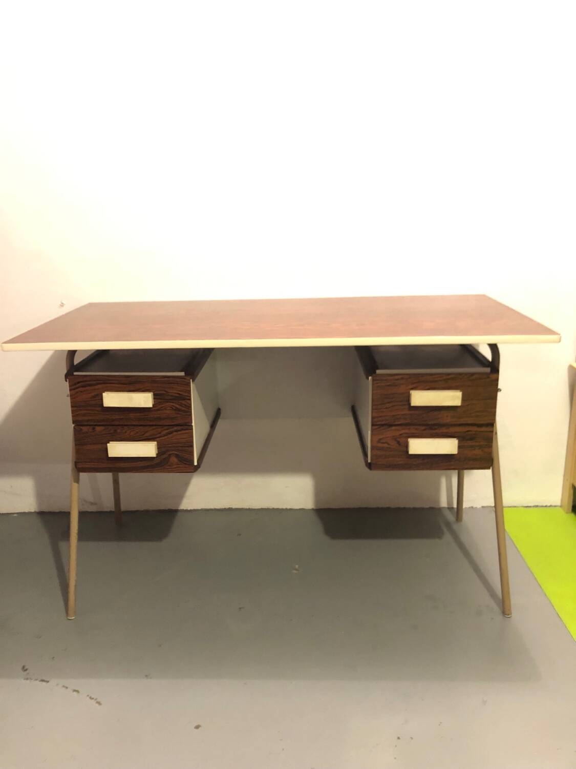 1960 VINTAGE DESK FORMICA METAL TUBING 4 DRAWERS