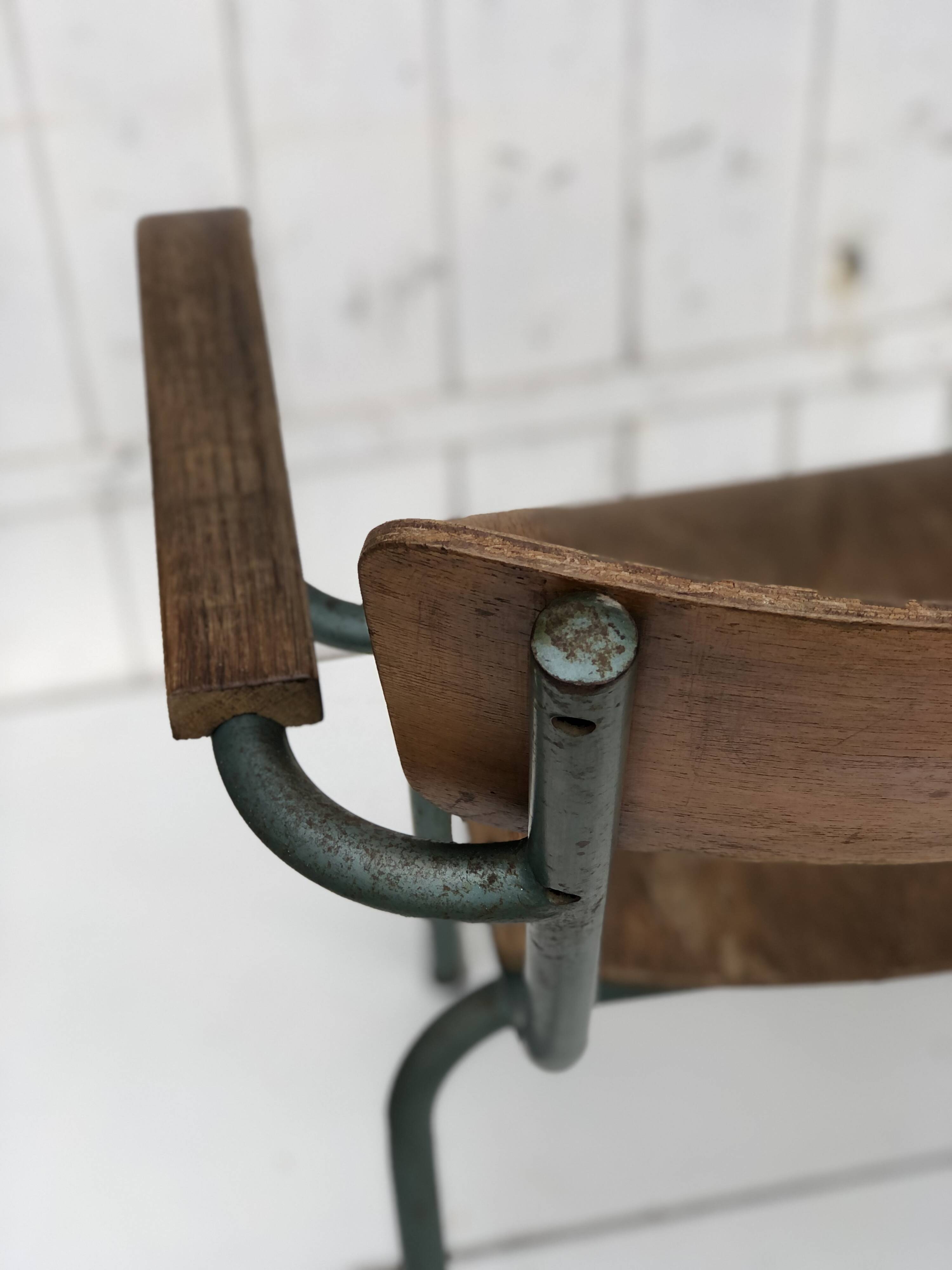 Chaise de maitre d'école