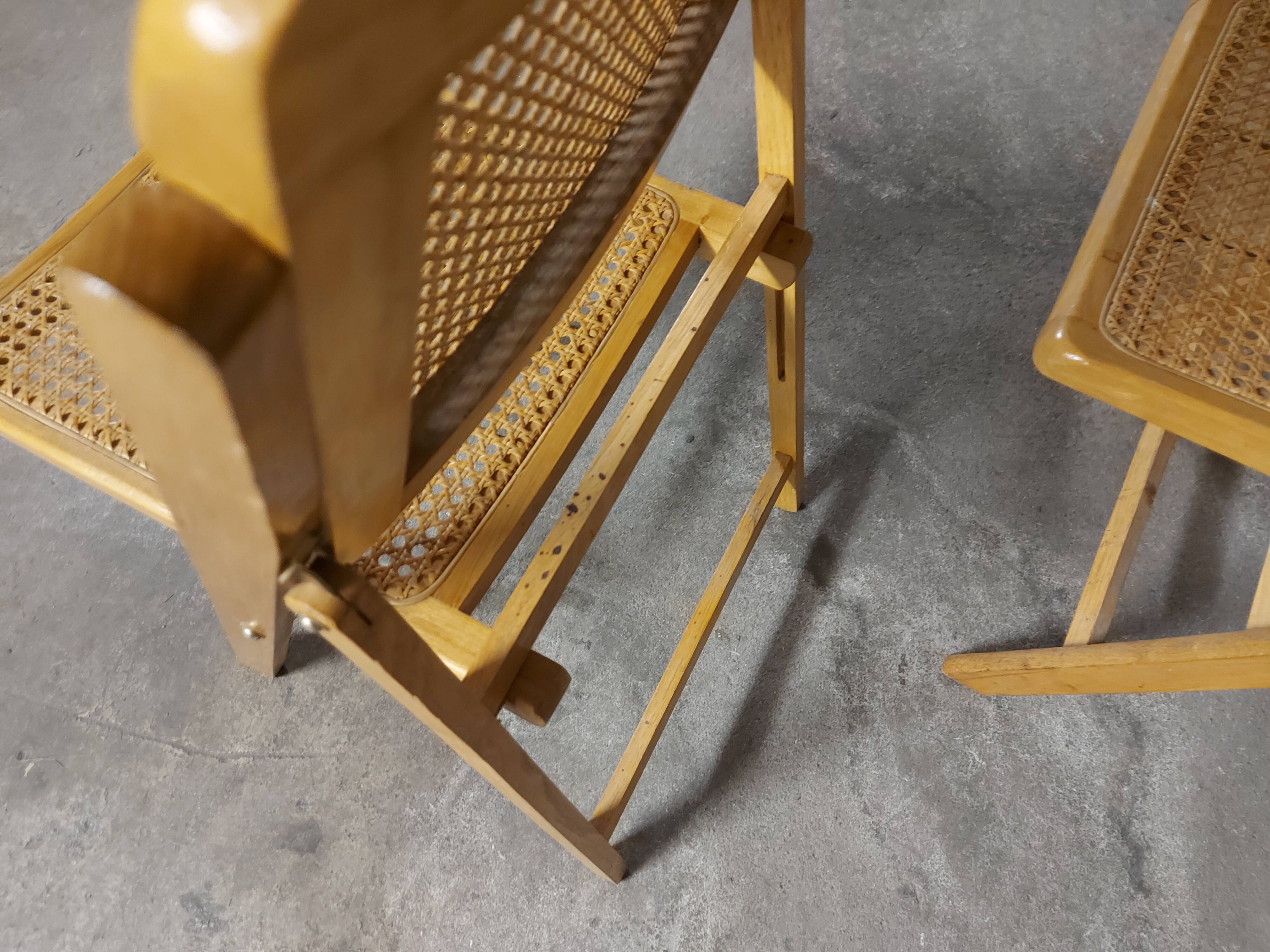 Set de 3 chaises  cannées  pliantes vintages 70