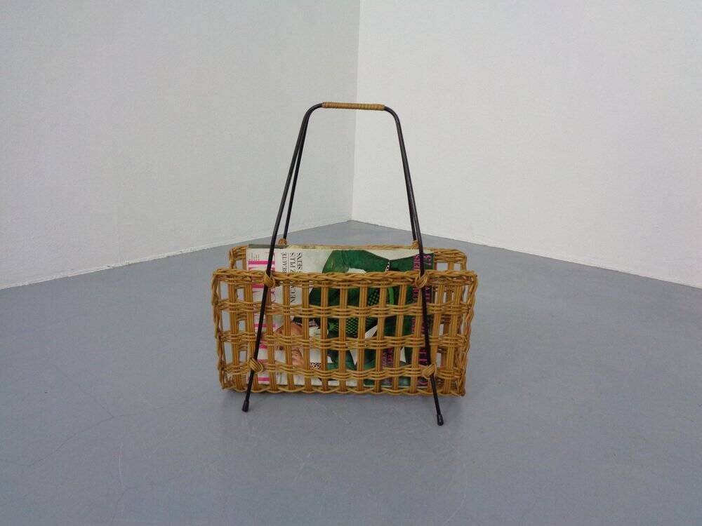 Magazine rack in filigree rattan and steel, 1960s