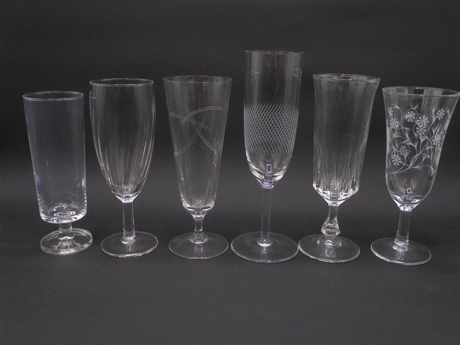 Lot of 6 mismatched champagne flutes
