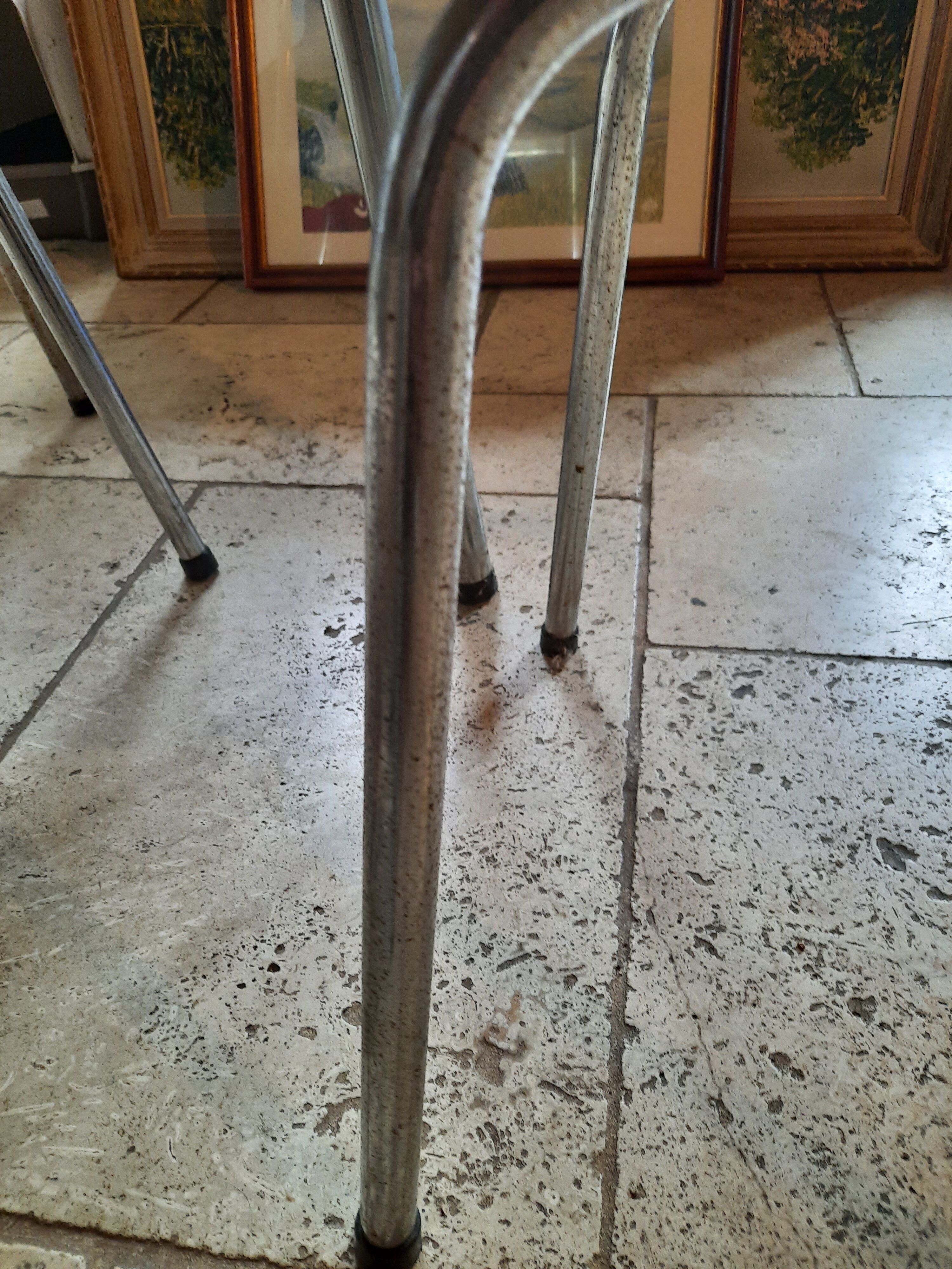 Formica table, 4 chairs and 1 stool