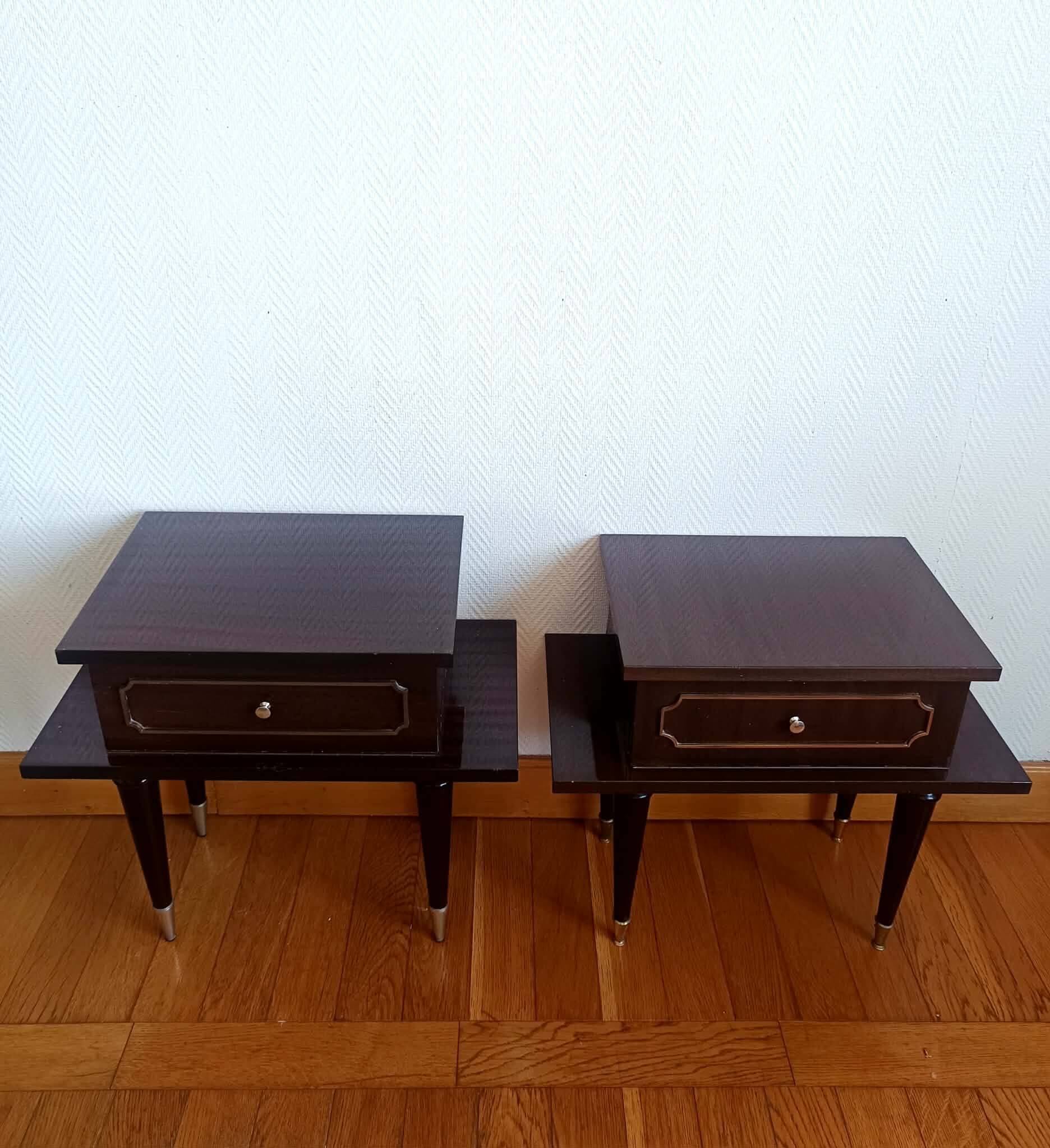 Paire de chevets en bois laqué mid-century 1950