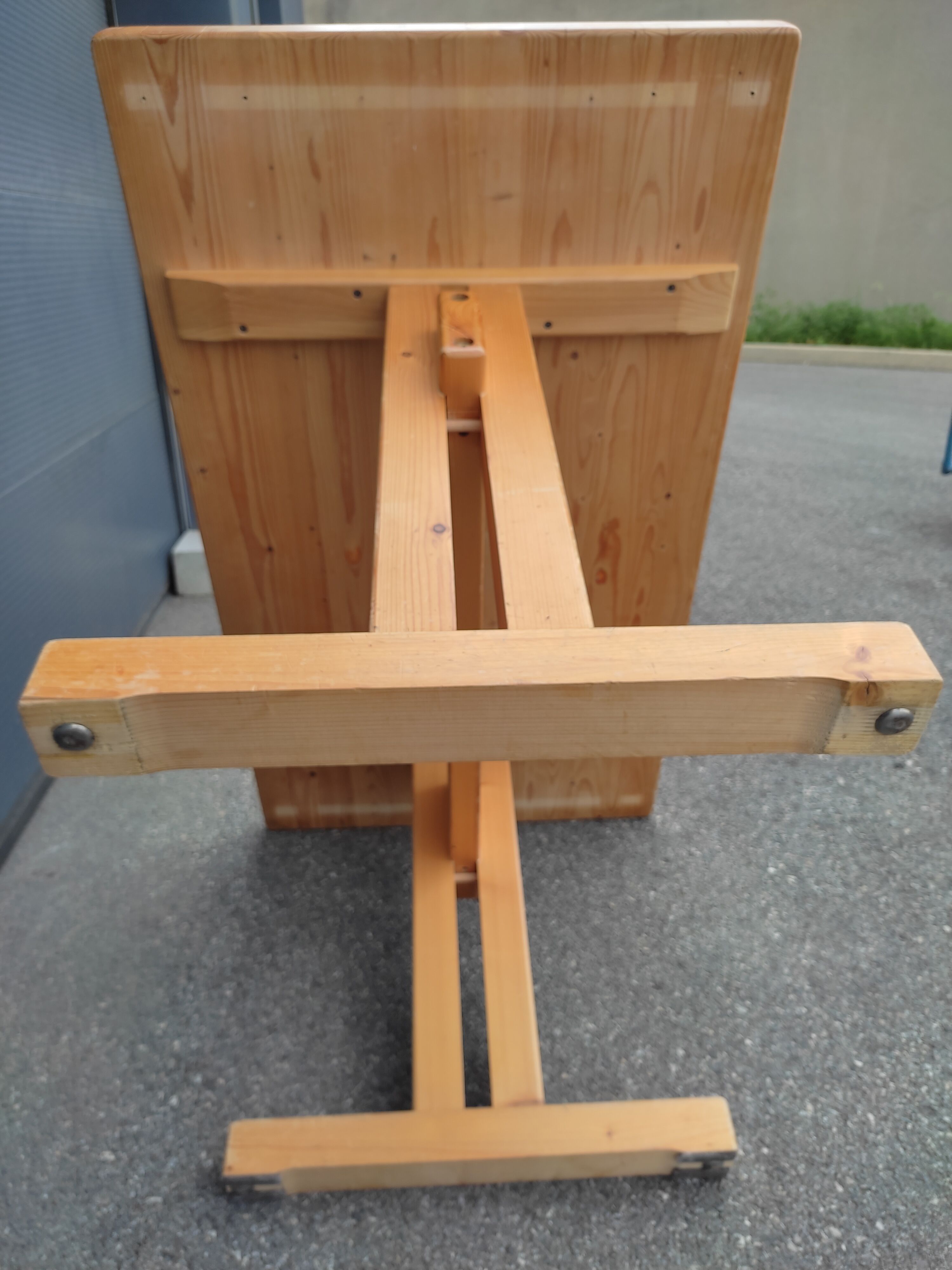 Table Charlotte Perriand