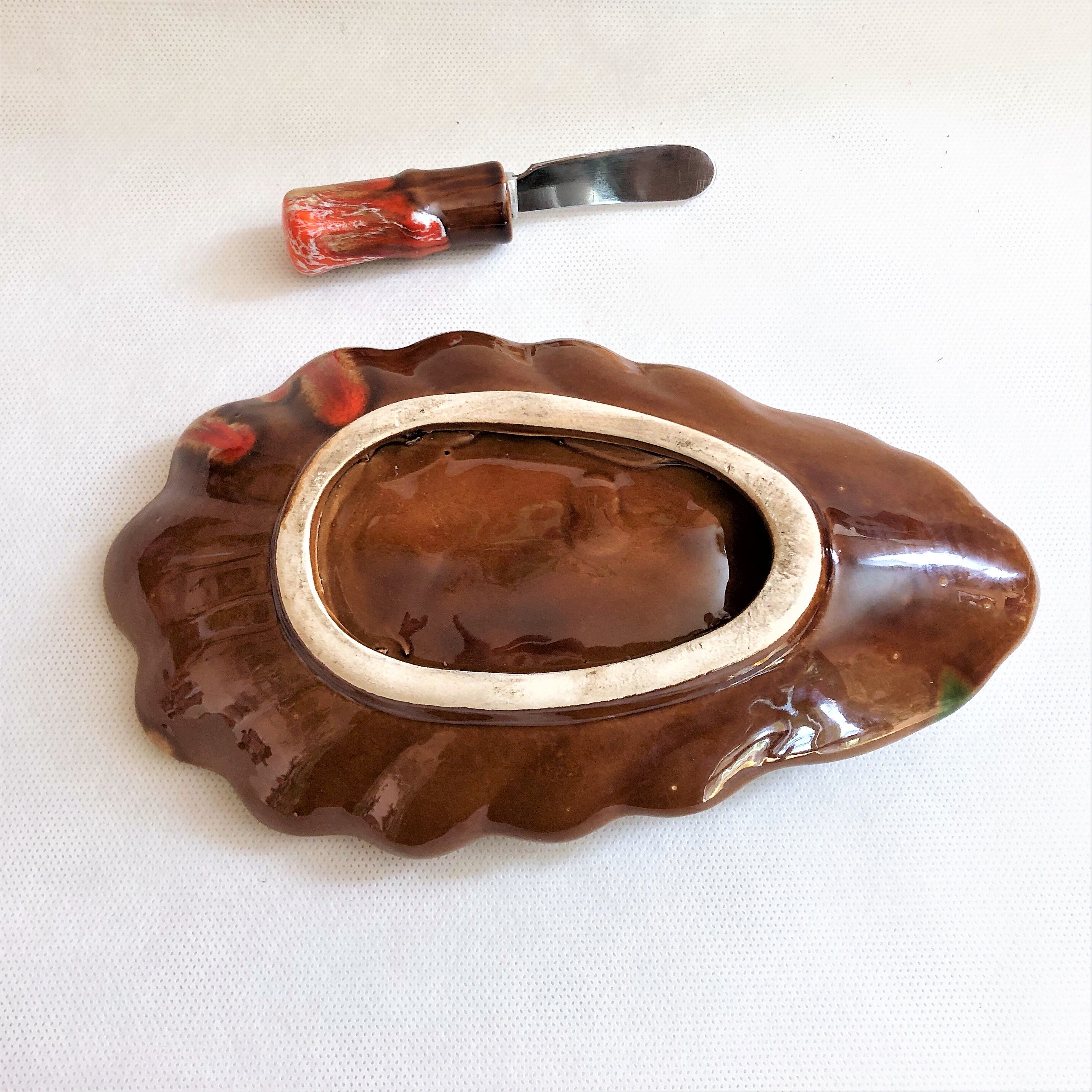 Butter dish with vintage Vallauris serving knife