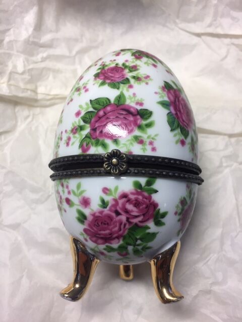 Porcelain egg Neundorf