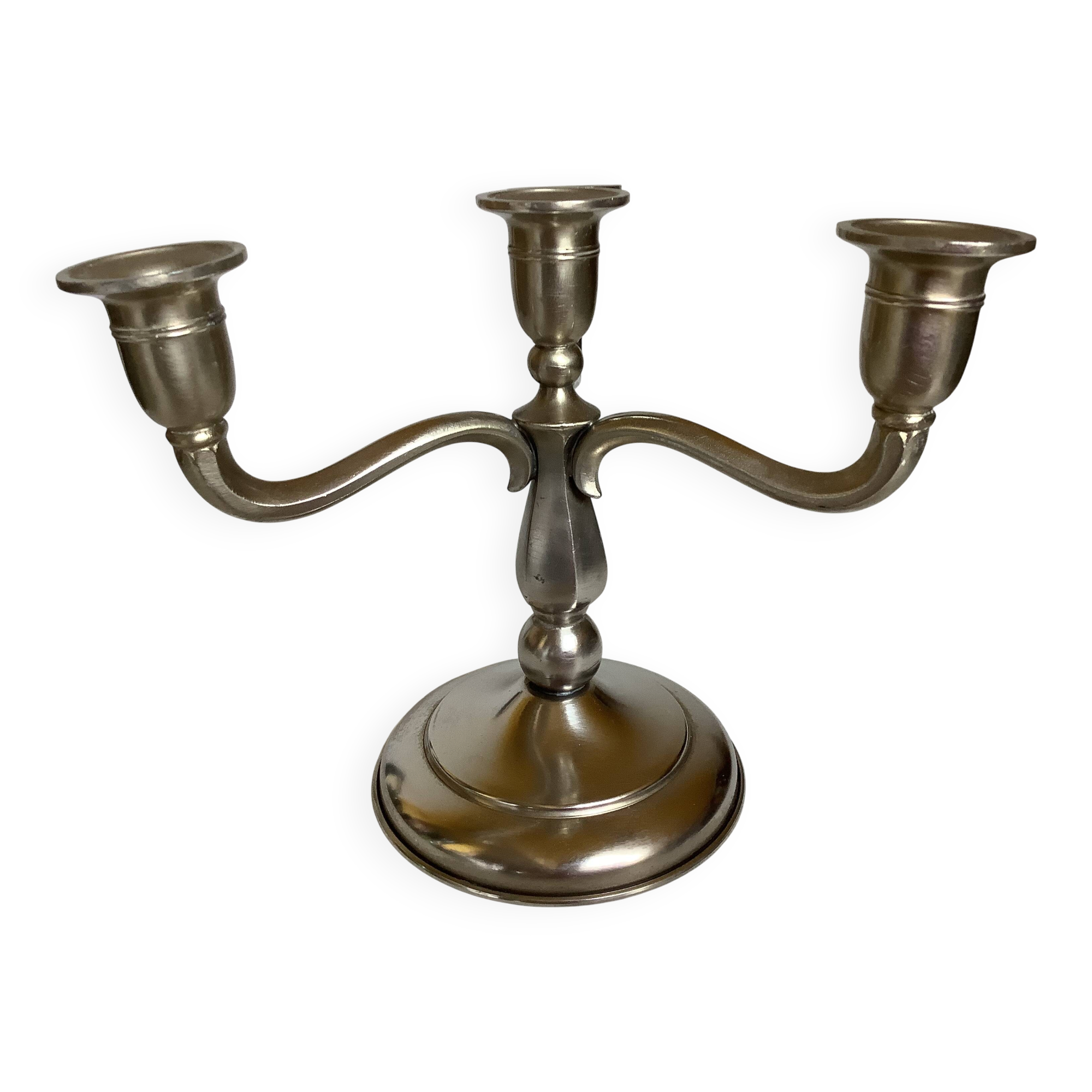 Silver metal 4-light candlestick chandelier