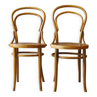 Set de 2 chaises du modéle N°14  1925 " assise fleurs"