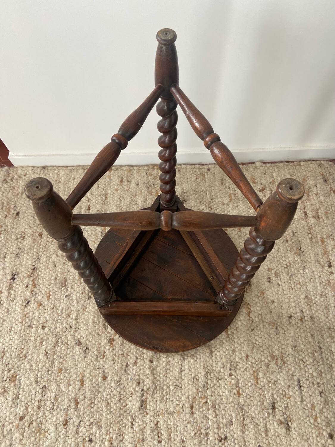 Turned wooden harness