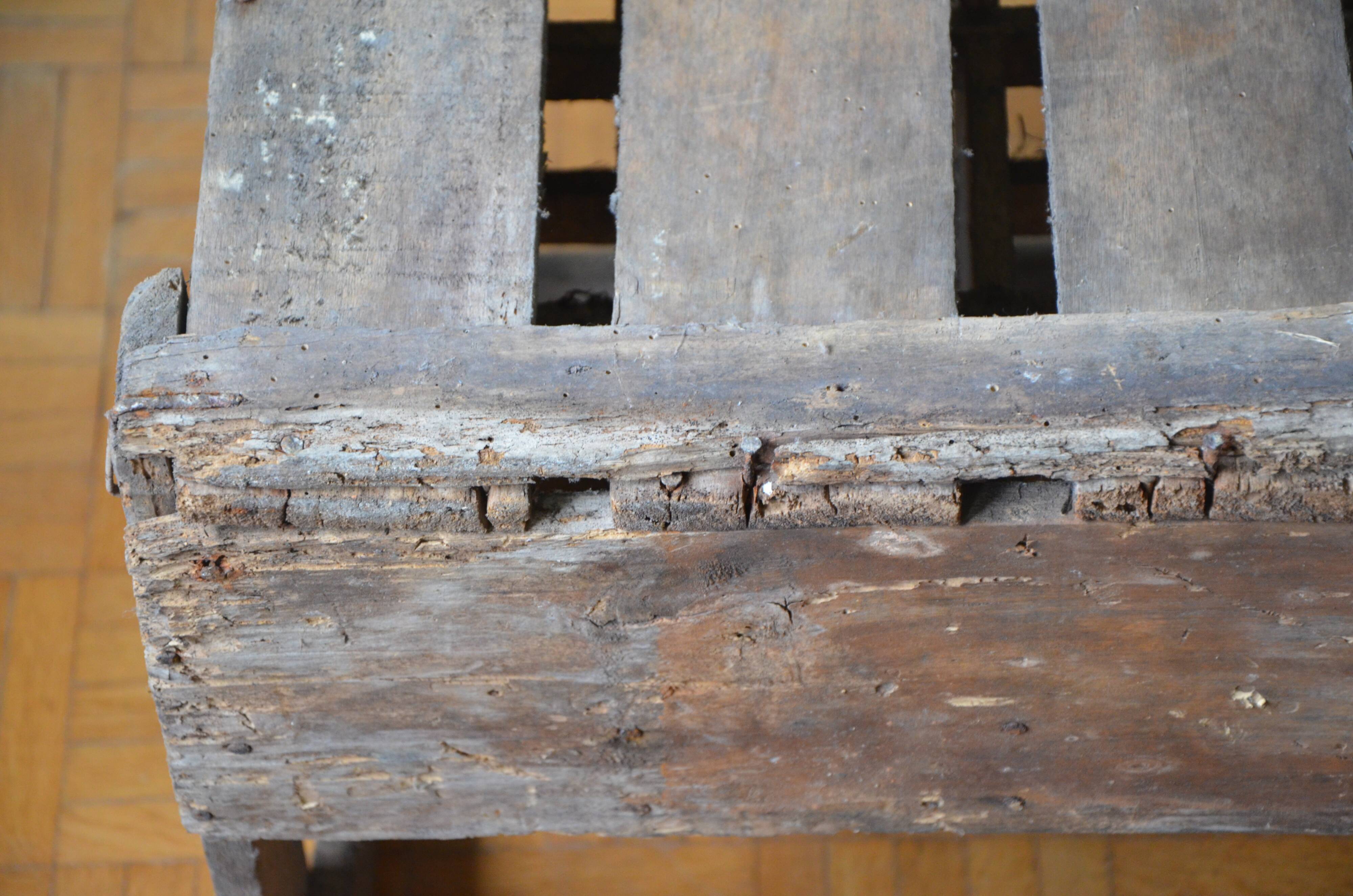 Wooden crate